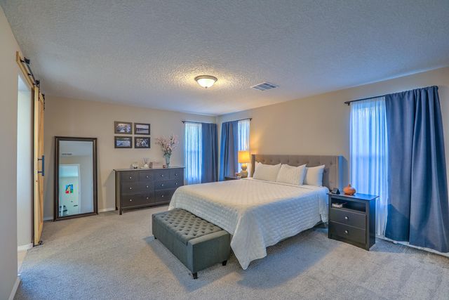 3038 Shannon Lane NE, Rio Rancho, NM 87144