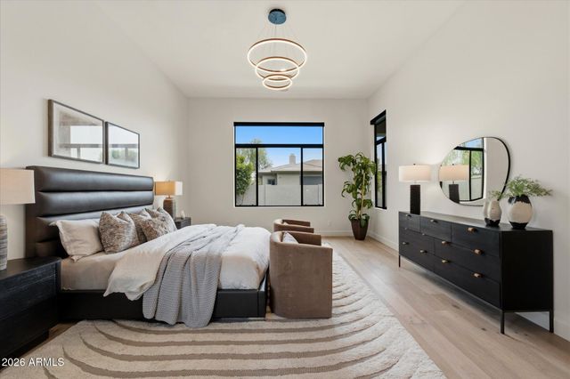 2675 E HUMMINGBIRD Way, Gilbert, AZ 85297