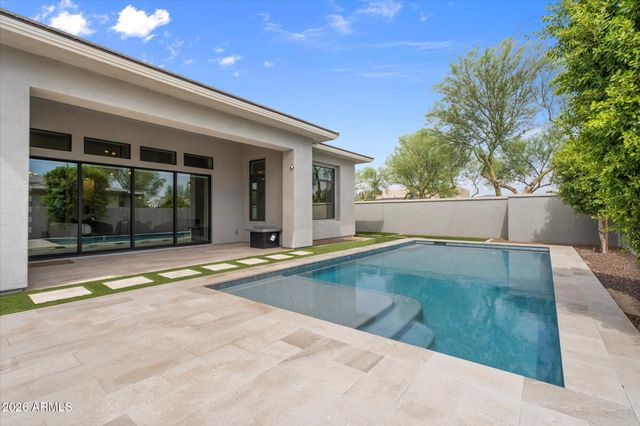 2675 E HUMMINGBIRD Way, Gilbert, AZ 85297