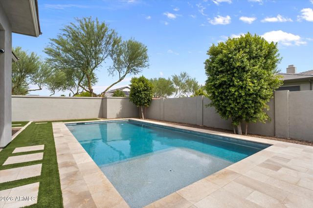 2675 E HUMMINGBIRD Way, Gilbert, AZ 85297