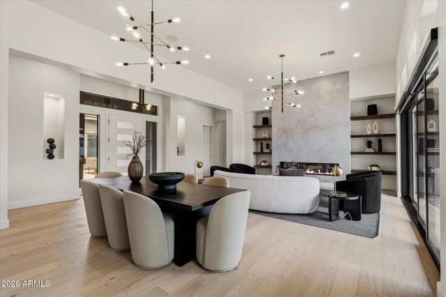 2675 E HUMMINGBIRD Way, Gilbert, AZ 85297