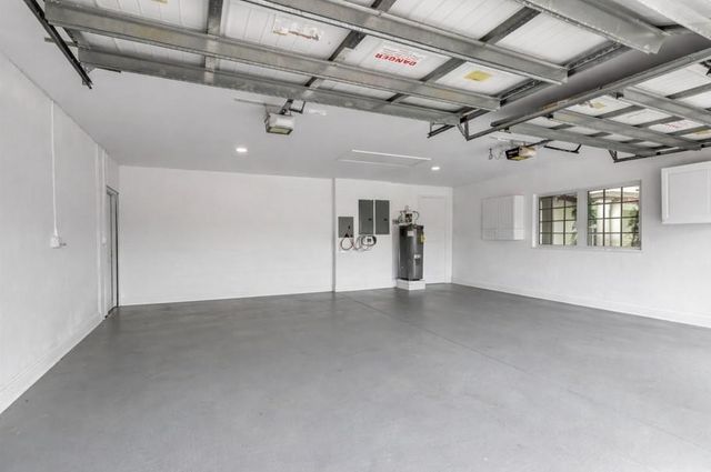 5963 NW 75th Way, Parkland, FL 33067