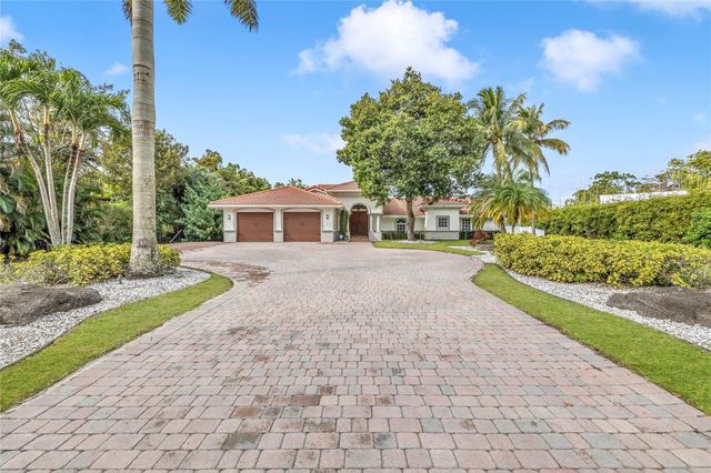 5963 NW 75th Way, Parkland, FL 33067