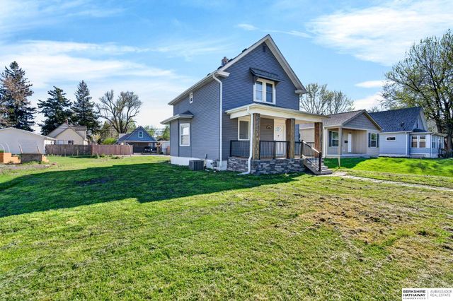 2605 Fort Street, Omaha, NE 68111