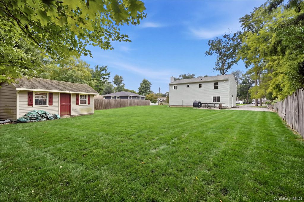 93 Mount Sinai Coram Road, Coram, NY 11727 — photo 5