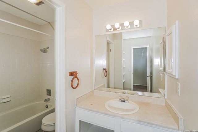 5106 Sierra Vista, San Antonio, TX 78233