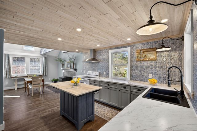 111 Spring Brook Road, Wellfleet, MA 02667