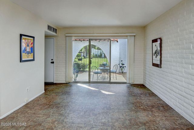 711 W Las Lomitas Road, Tucson, AZ 85704