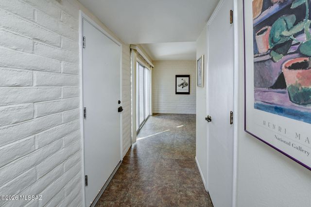 711 W Las Lomitas Road, Tucson, AZ 85704