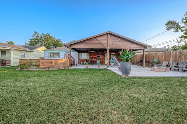 1205 Hector Avenue, Pasadena, TX 77502