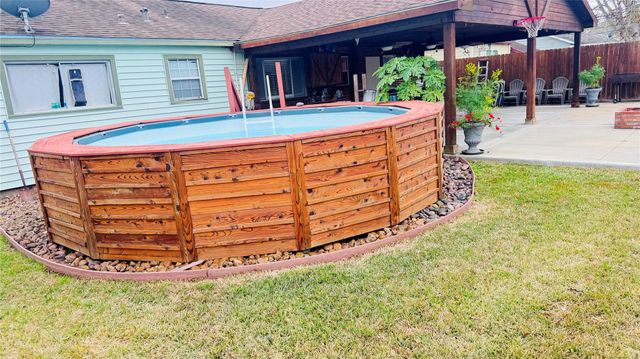 1205 Hector Avenue, Pasadena, TX 77502