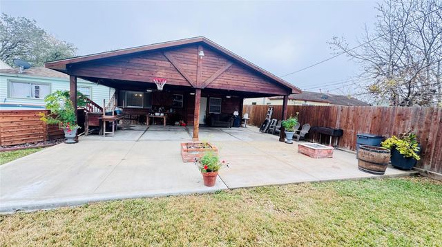 1205 Hector Avenue, Pasadena, TX 77502