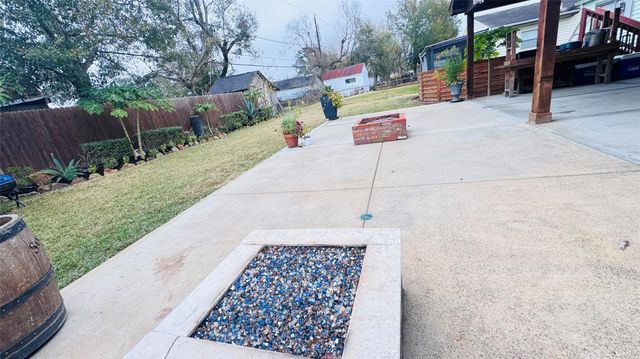 1205 Hector Avenue, Pasadena, TX 77502