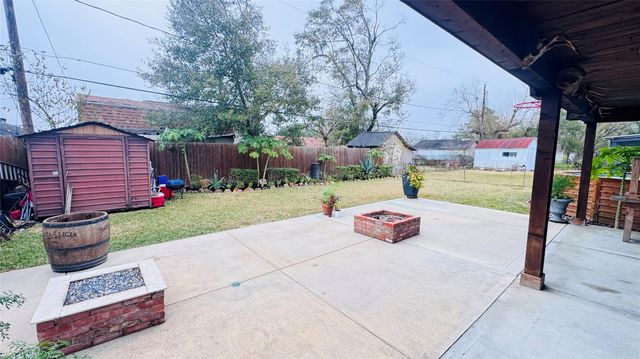 1205 Hector Avenue, Pasadena, TX 77502