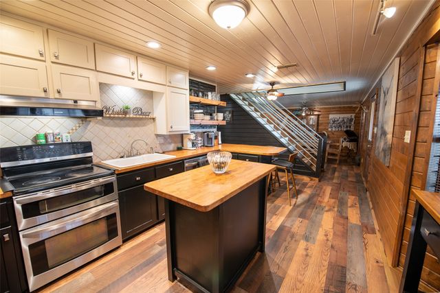 3551 NW County Road 1018, Mount Vernon, TX 75457