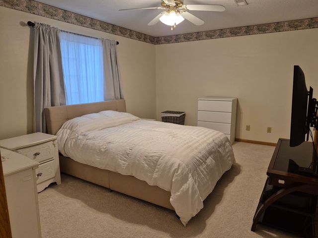 3120 Holiday Court 7, Bettendorf, IA 52722
