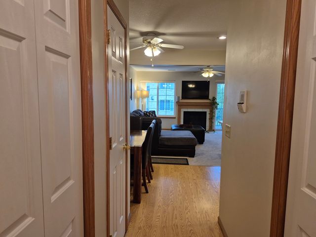 3120 Holiday Court 7, Bettendorf, IA 52722