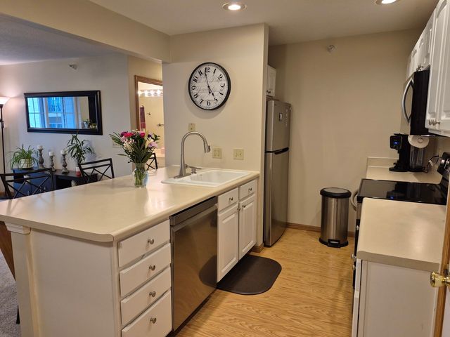 3120 Holiday Court 7, Bettendorf, IA 52722