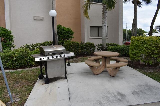 3462 Hancock Bridge PKWY 242, North Fort Myers, FL 33903