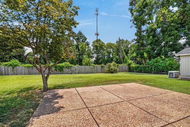 6327 Sand Beach Boulevard, Shreveport, LA 71105
