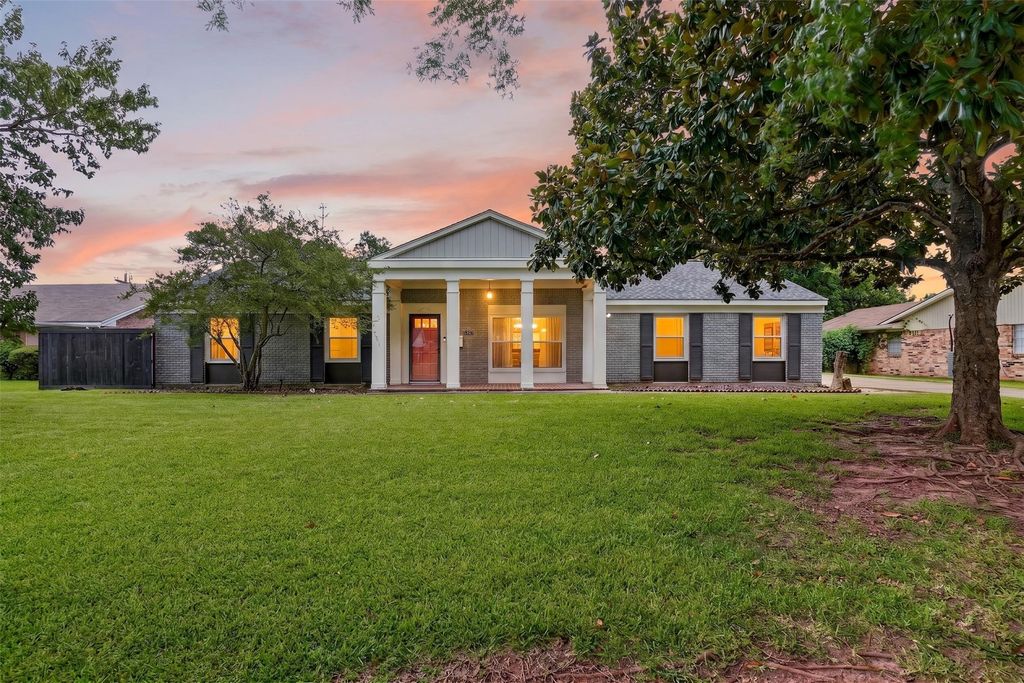6327 Sand Beach Boulevard, Shreveport, LA 71105