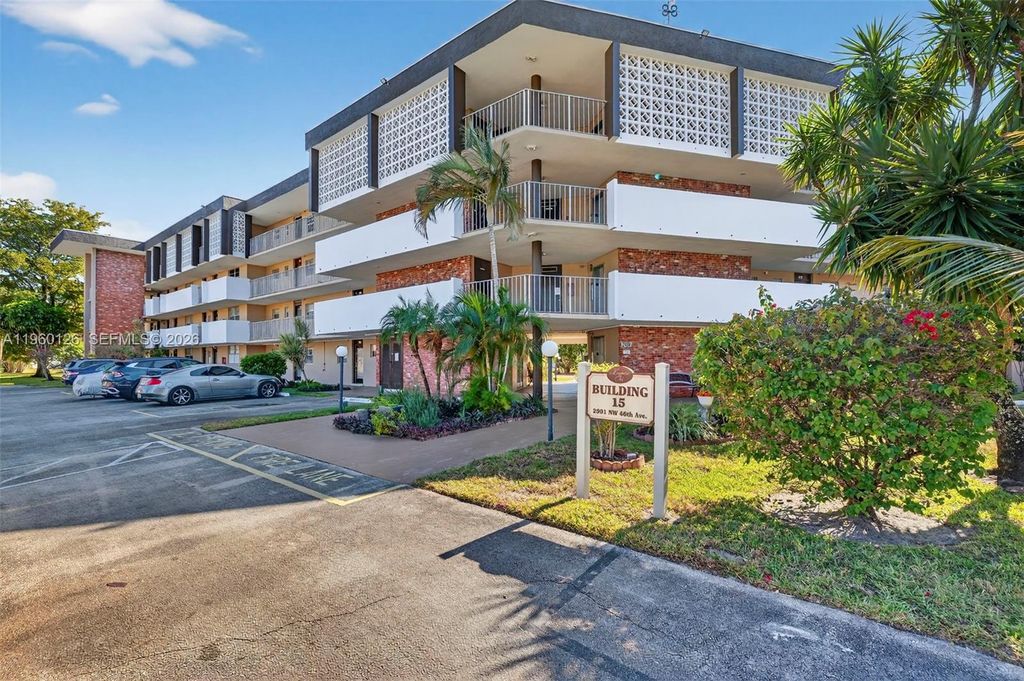 2901 NW 46th Avenue 306, Lauderdale Lakes, FL 33313