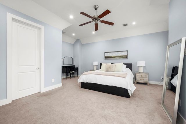 1041 W 17th Street, Houston, TX 77008