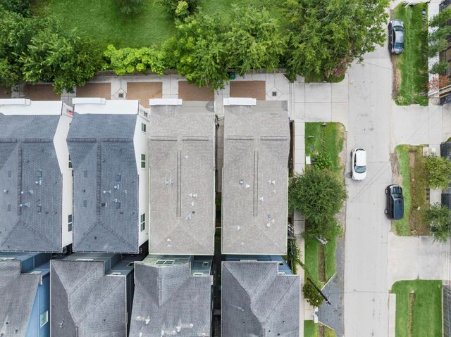 1041 W 17th Street, Houston, TX 77008