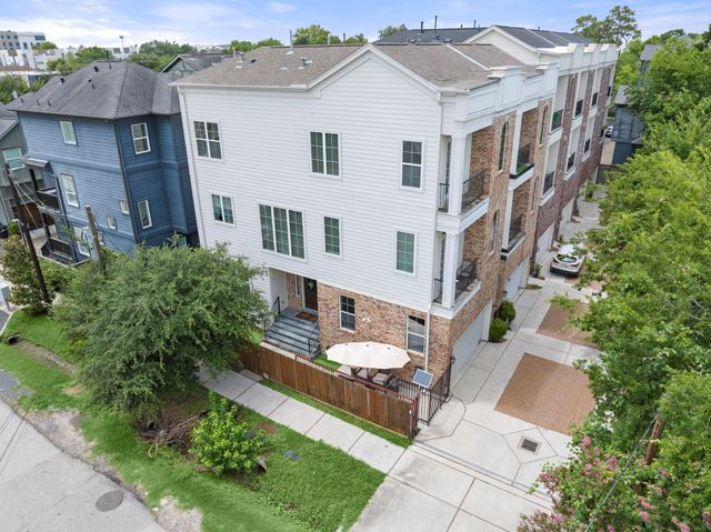 1041 W 17th Street, Houston, TX 77008