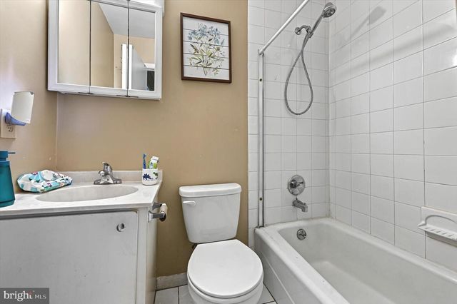 9220 WOODCREEK COURT, Parkville, MD 21234