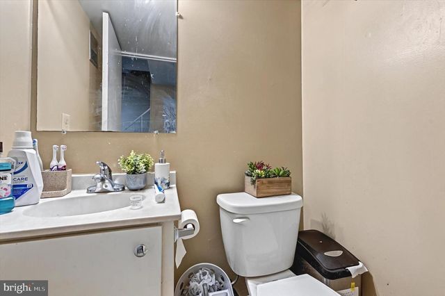 9220 WOODCREEK COURT, Parkville, MD 21234