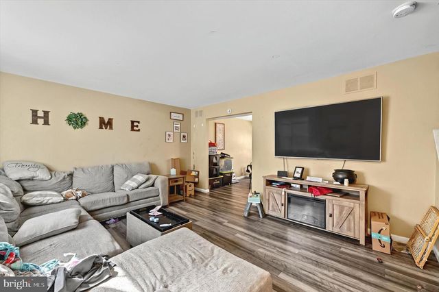 9220 WOODCREEK COURT, Parkville, MD 21234