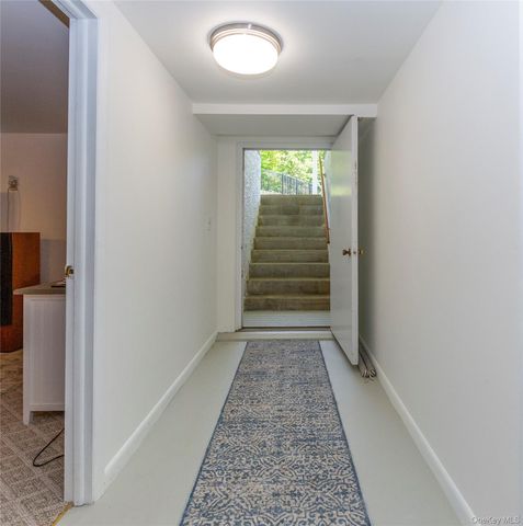 21 Overlook Drive, Pawling, NY 12564