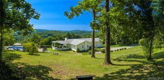 21 Overlook Drive, Pawling, NY 12564