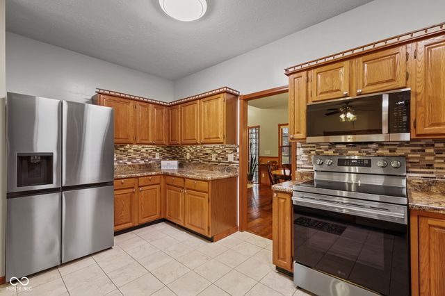 520 Denny Drive, Mooresville, IN 46158