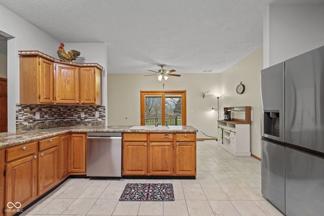 520 Denny Drive, Mooresville, IN 46158