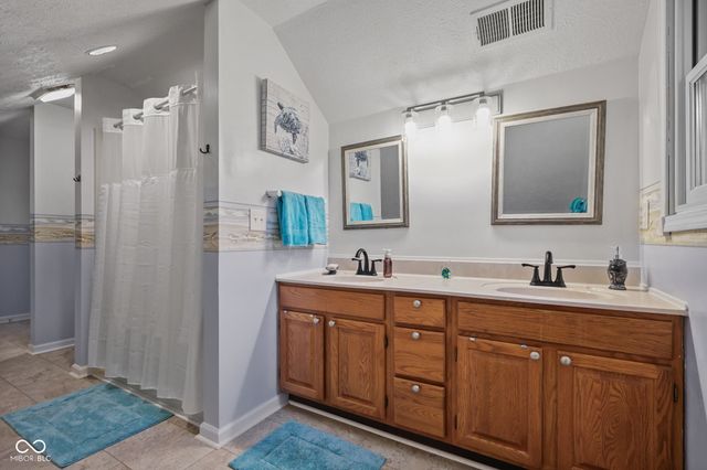 520 Denny Drive, Mooresville, IN 46158