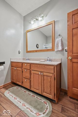 520 Denny Drive, Mooresville, IN 46158