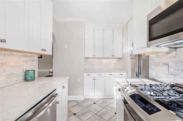 10 Brooklands 5F, Bronxville, NY 10708