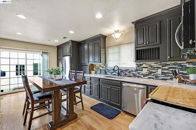 337 I St, Fremont, CA 94536