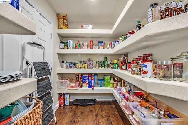 337 I St, Fremont, CA 94536