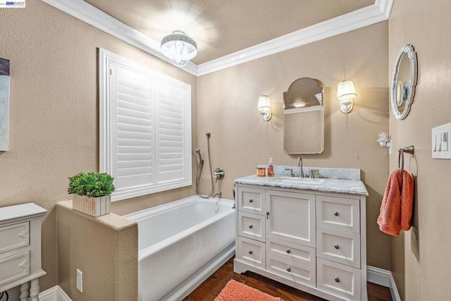 337 I St, Fremont, CA 94536