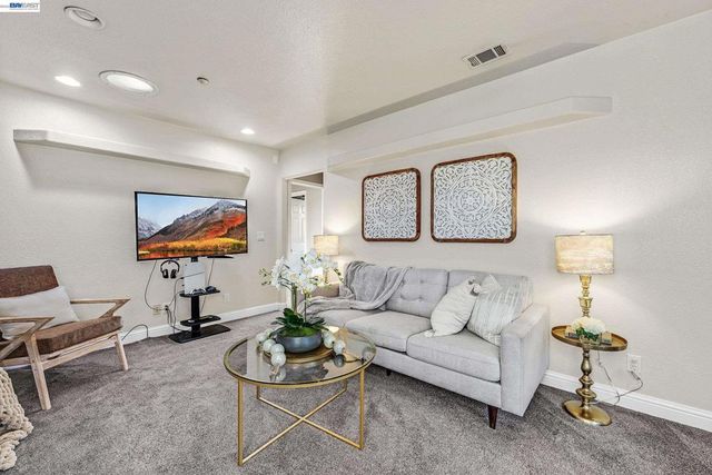 337 I St, Fremont, CA 94536