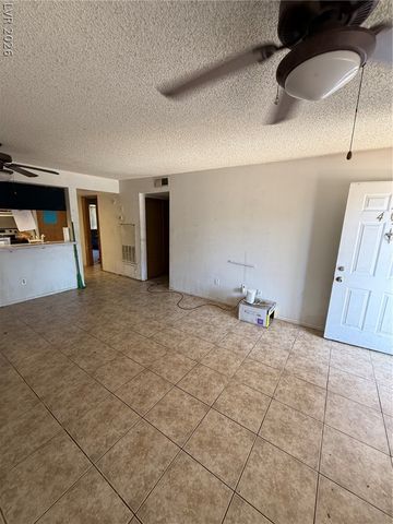 3585 Arville Street 401A, Las Vegas, NV 89103