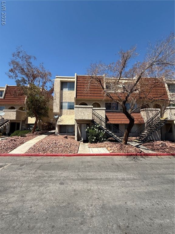 3585 Arville Street 401A, Las Vegas, NV 89103