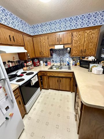 8117-19 Pleasant View Court, Mounds View, MN 55112