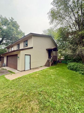 8117-19 Pleasant View Court, Mounds View, MN 55112