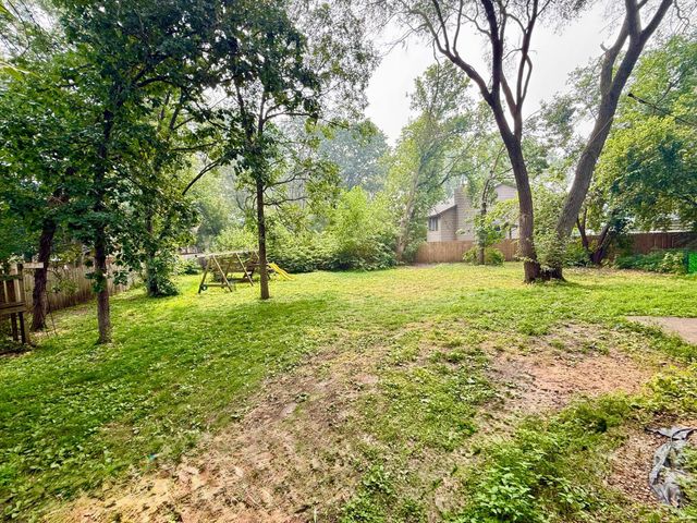 8117-19 Pleasant View Court, Mounds View, MN 55112