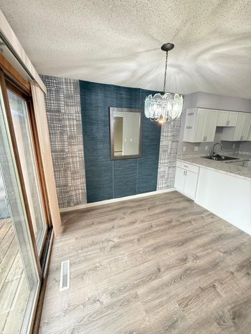 8117-19 Pleasant View Court, Mounds View, MN 55112