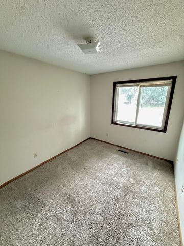 8117-19 Pleasant View Court, Mounds View, MN 55112